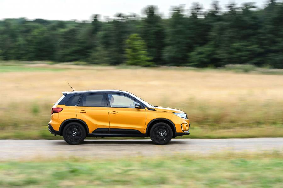  Suzuki Vitara SZ5 with Accessories 2019 года  (UK) (фото 5 из 27)